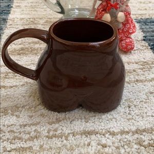 Cute body shape mug